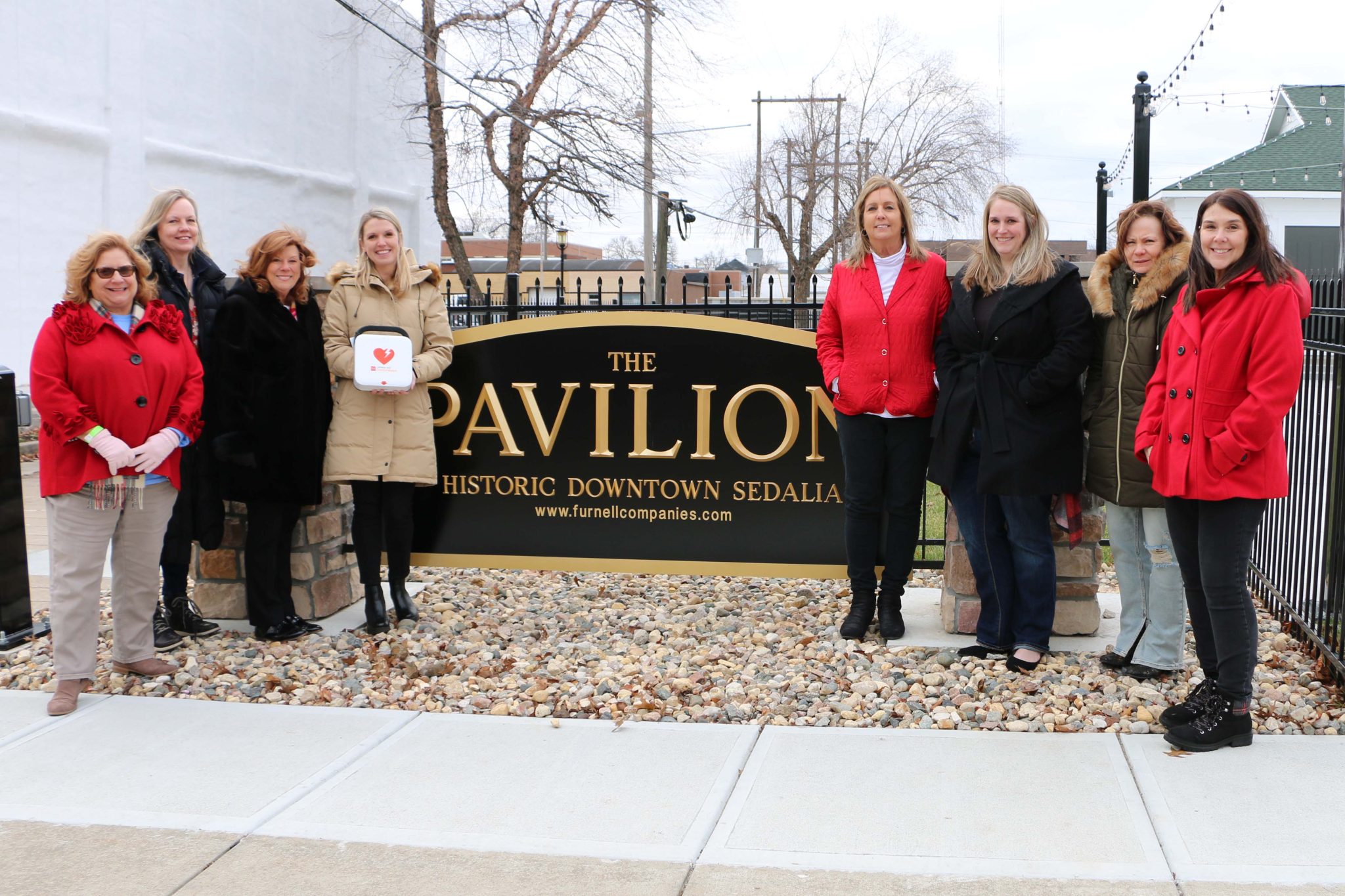 Bothwell Foundation presents lifesaving AED to downtown Sedalia event