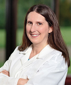 Stephanie Lind, MD headshot